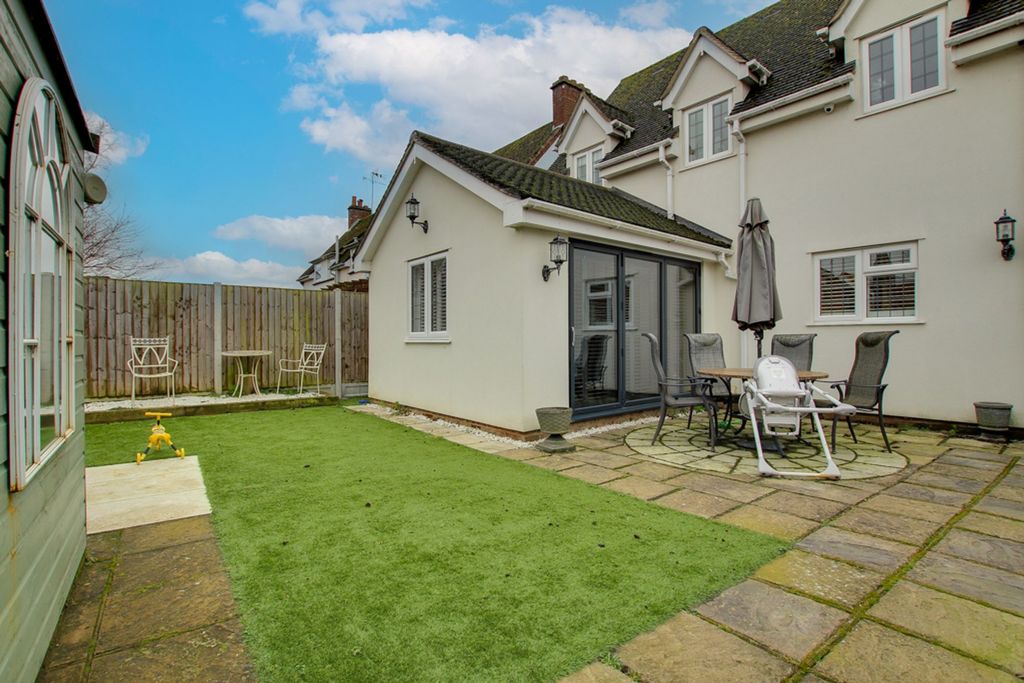 Property photo 2 of 22