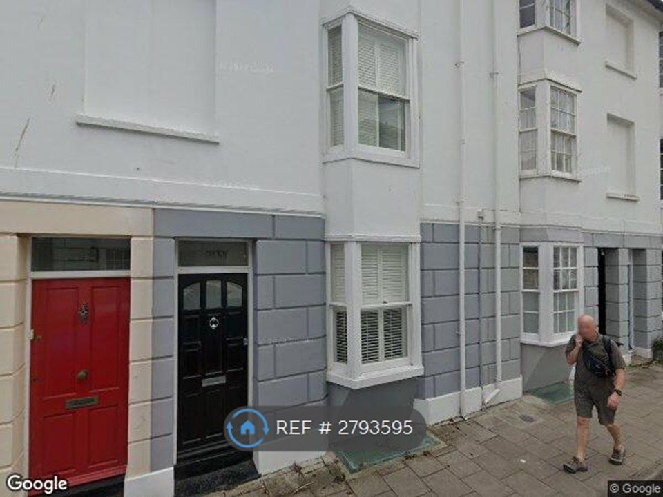 Property photo 1 of 9