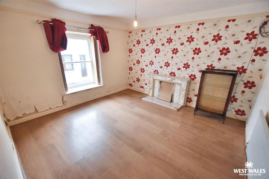 Property photo 2 of 17 1 (69).Jpg