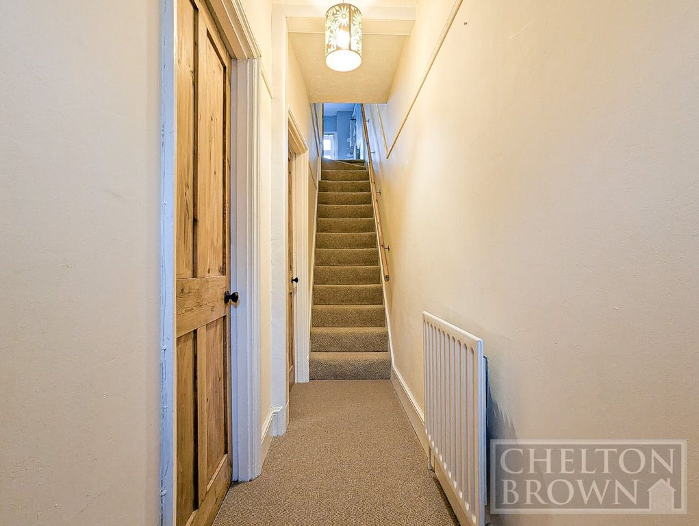 Property photo 2 of 19 Hallway