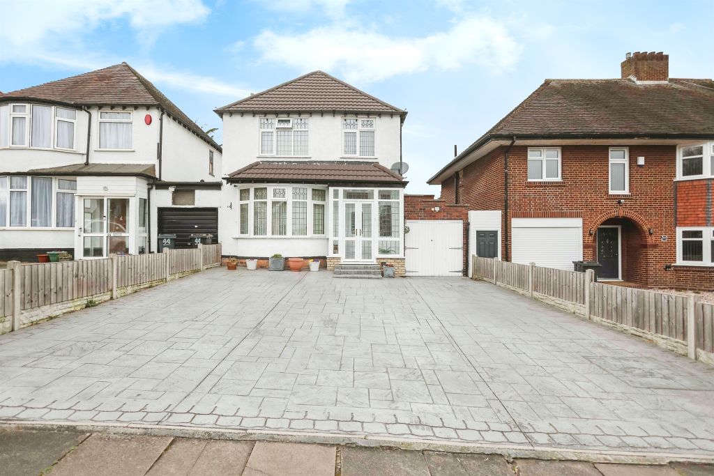 Property photo 1 of 24
