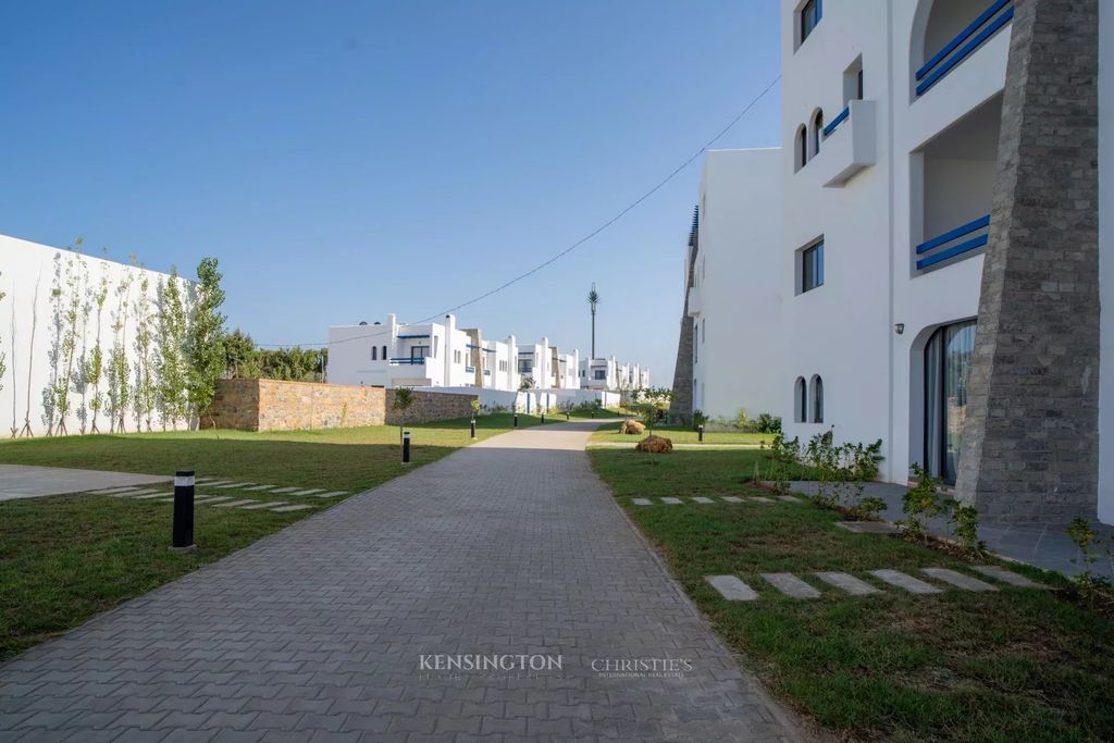 Property photo 2 of 23