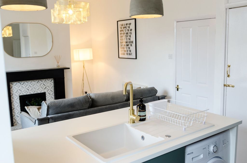 Property photo 3 of 20