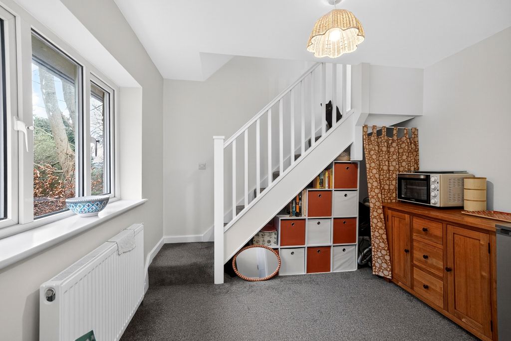 Property photo 3 of 23