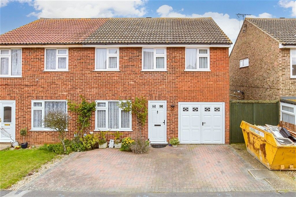 Property photo 1 of 15 Web