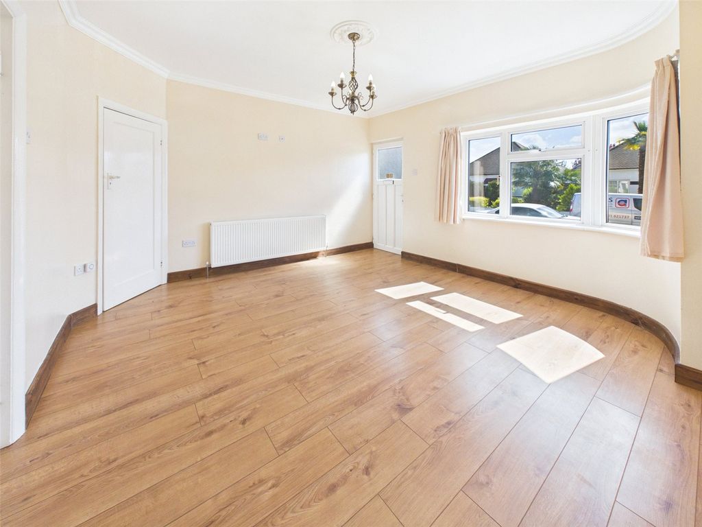 Property photo 3 of 18 Picture No. 20