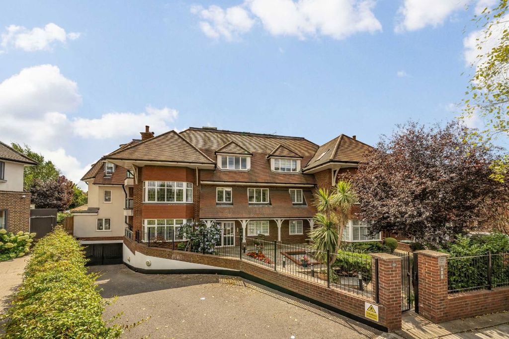 Property photo 1 of 10