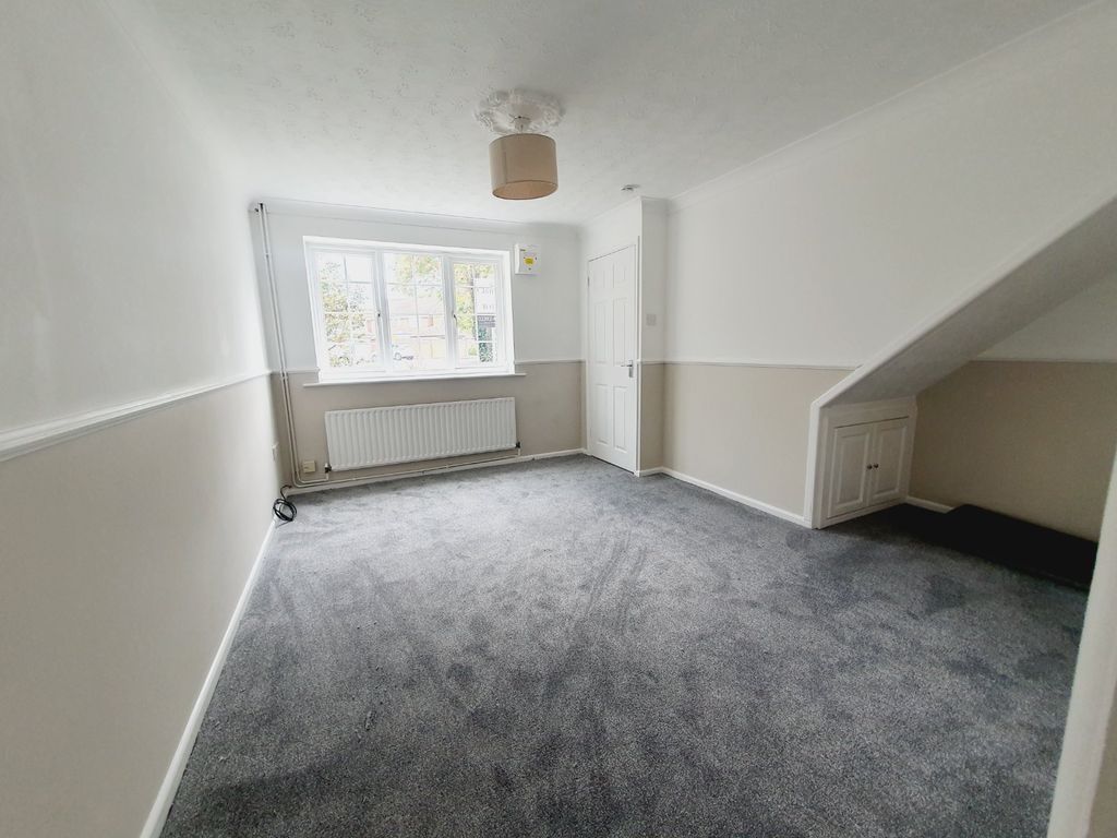 Property photo 3 of 8 Picture No. 13