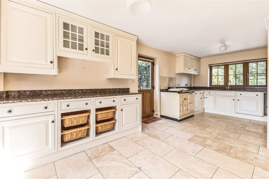 Property photo 3 of 17 Picture No. 23