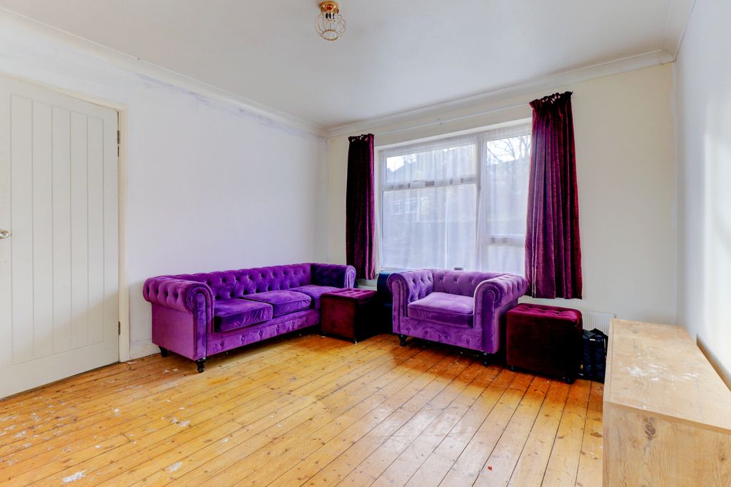 Property photo 2 of 12 Picture No. 09