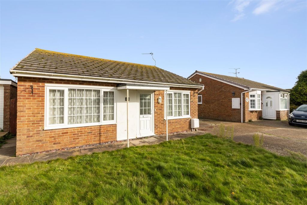 Property photo 1 of 16 Front Aspect