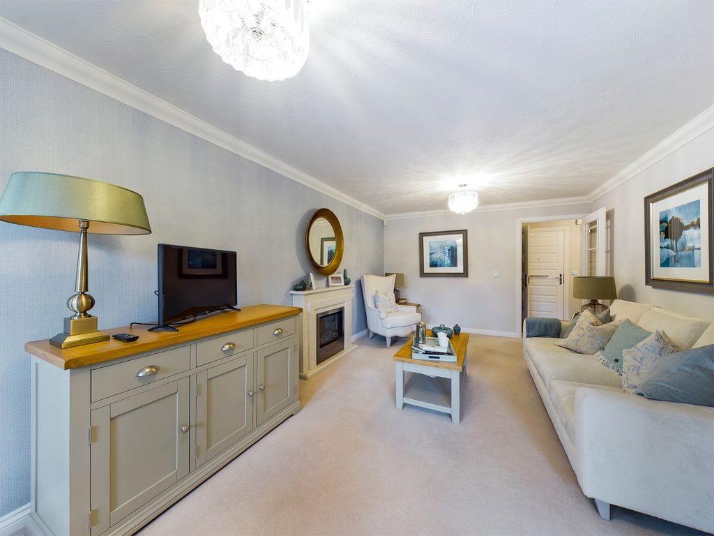 Additional image 4 of 2 bed flat for saleDovehouse Lodge, Hitchin SG5