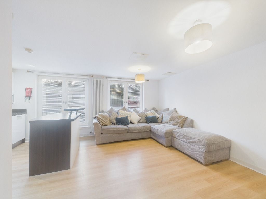 Property photo 2 of 8