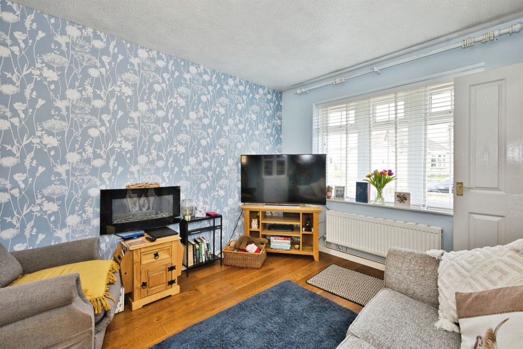 Property photo 3 of 12