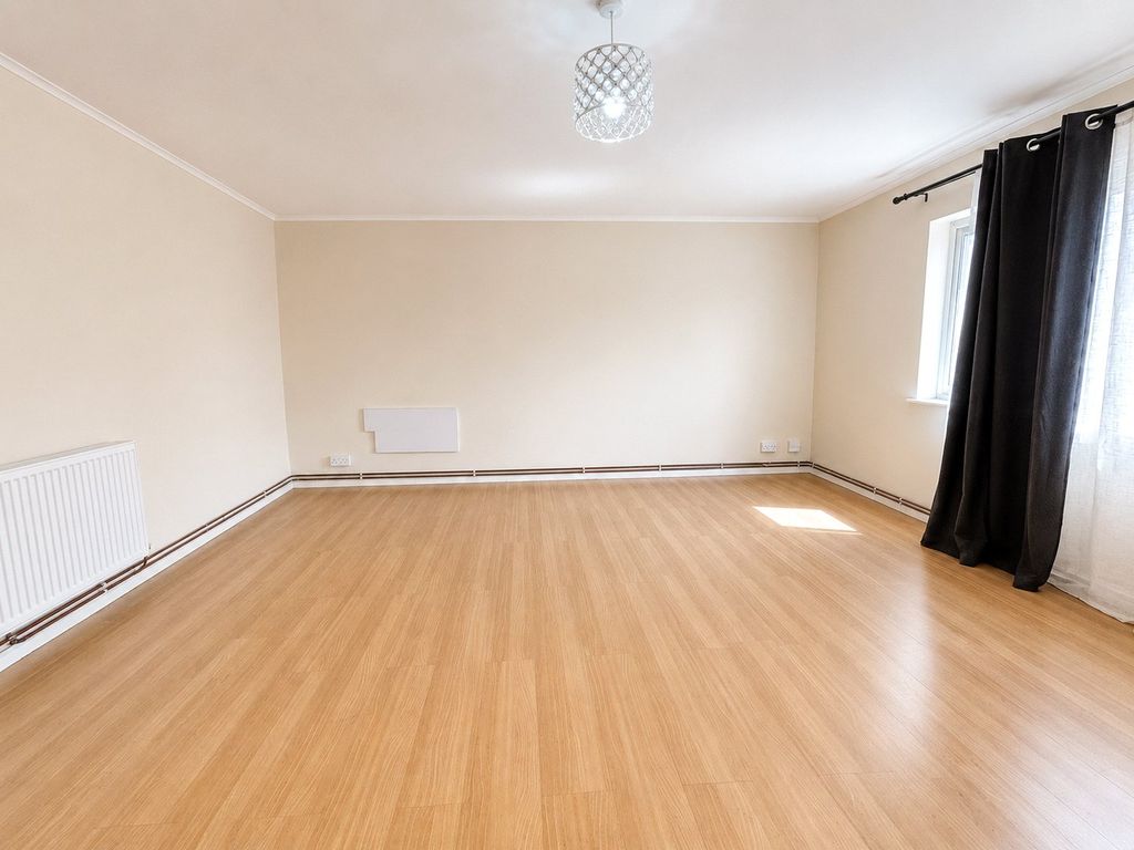 Property photo 3 of 7 Picture No. 06