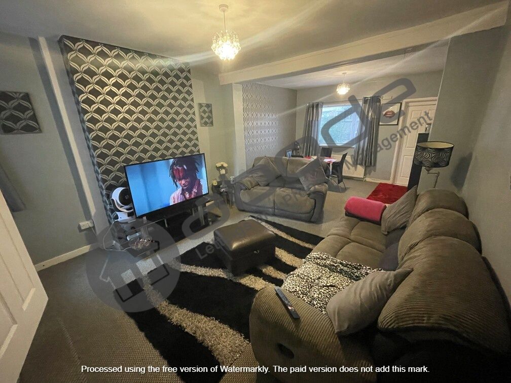 Property photo 2 of 7 Dining Area