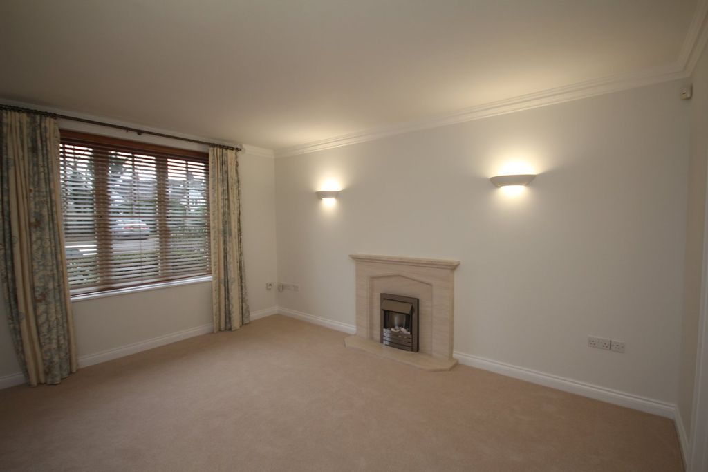Property photo 3 of 21
