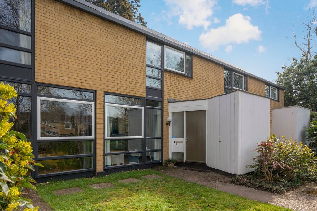 Property photo 1 of 18