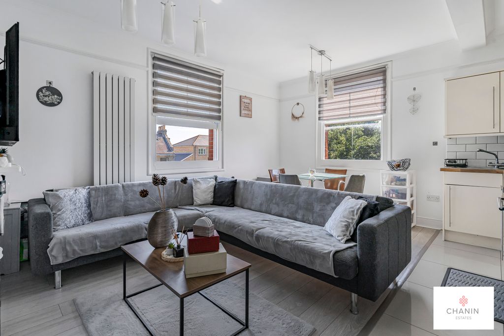 Property photo 3 of 15 17_57412_Watermarked