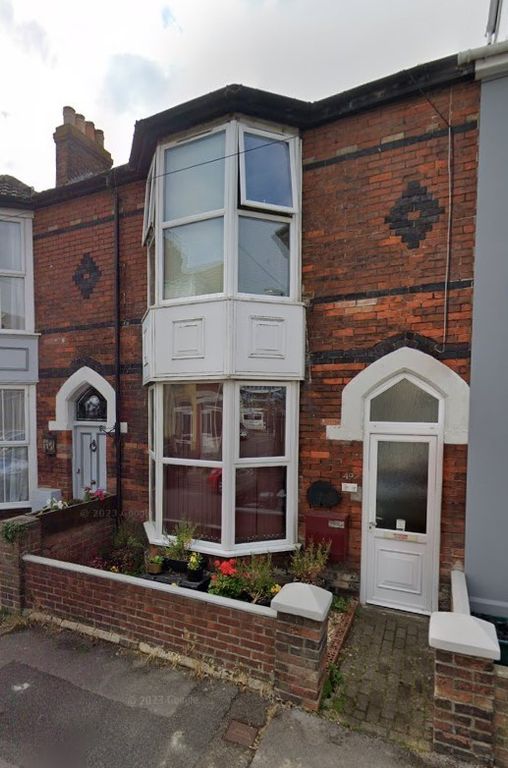 Property photo 1 of 8