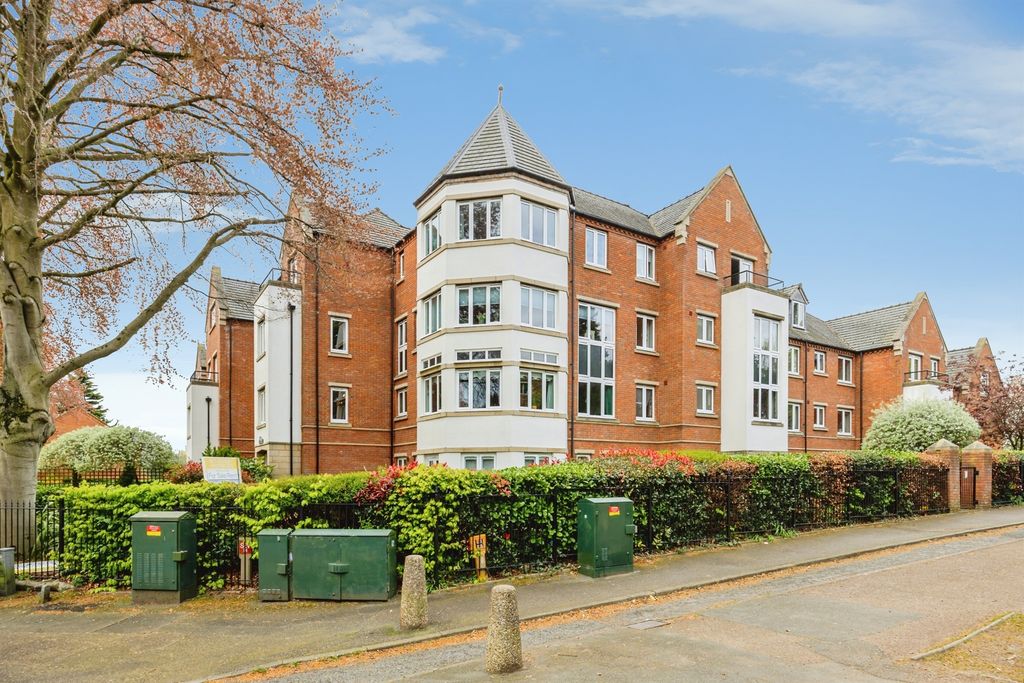 Property photo 1 of 20