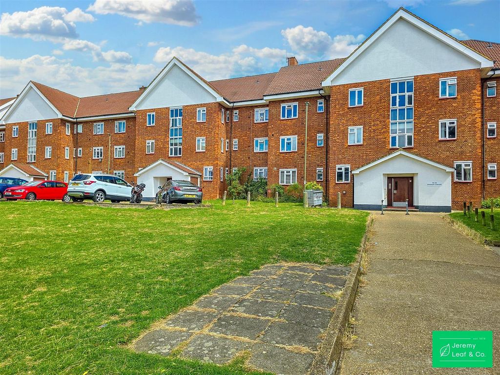 Property photo 3 of 13