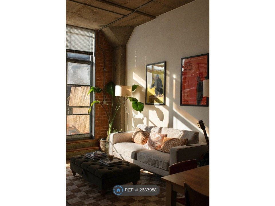 Property photo 2 of 16 Amazing Light Through Large Crittall Windows