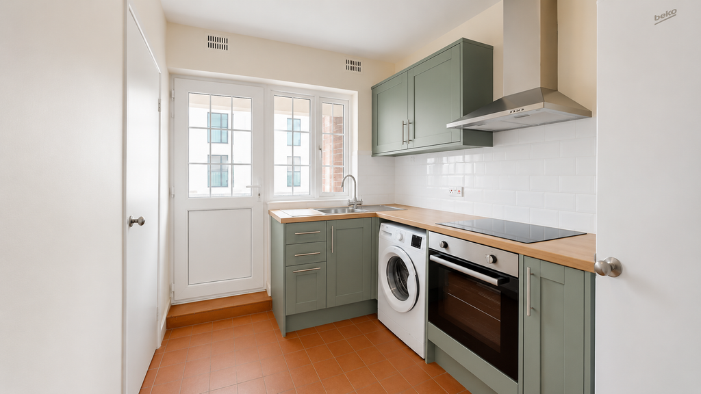 Property photo 2 of 16 Kitchen - Angle 3