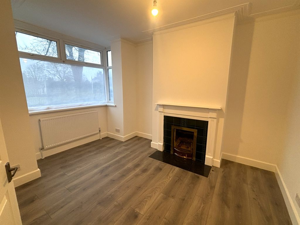 Property photo 2 of 25