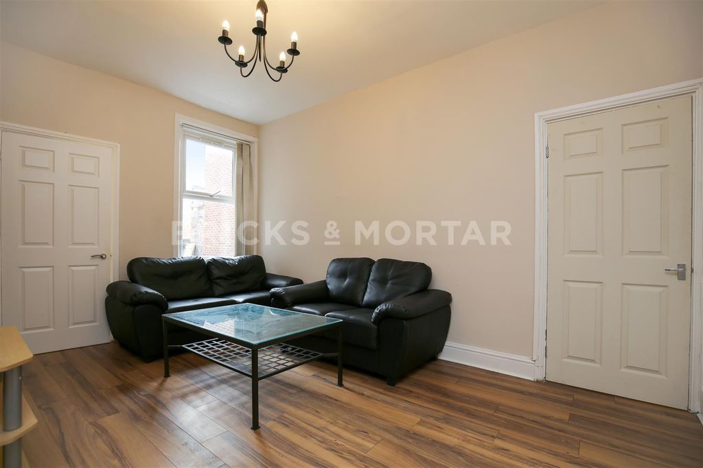 Property photo 3 of 8 2Zeevbnu70Cyzbiqpx7_Zq.Jpg