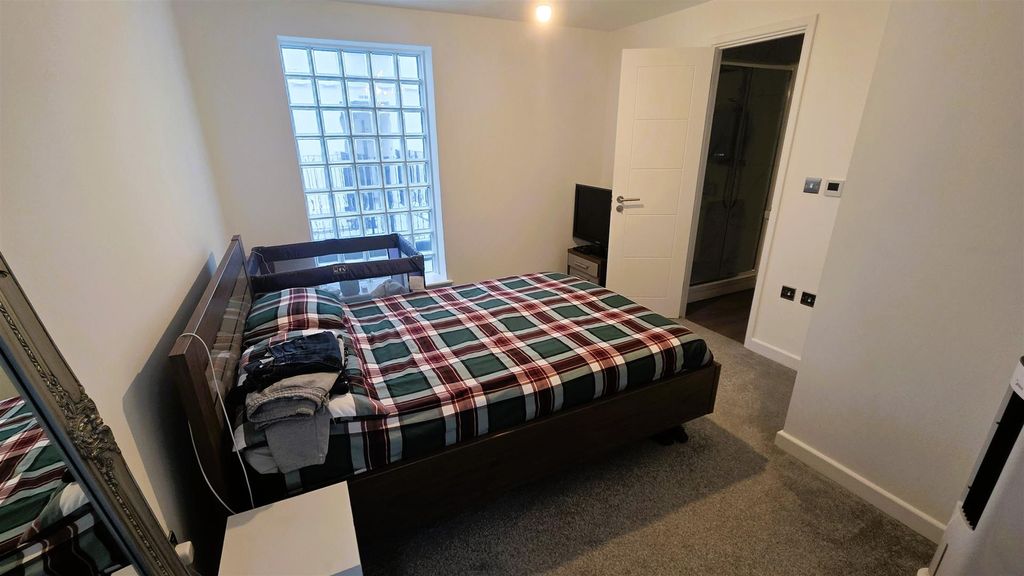 Property photo 3 of 16 20260212_143303.Jpg