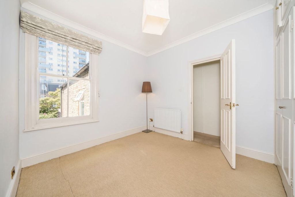 Property photo 3 of 6