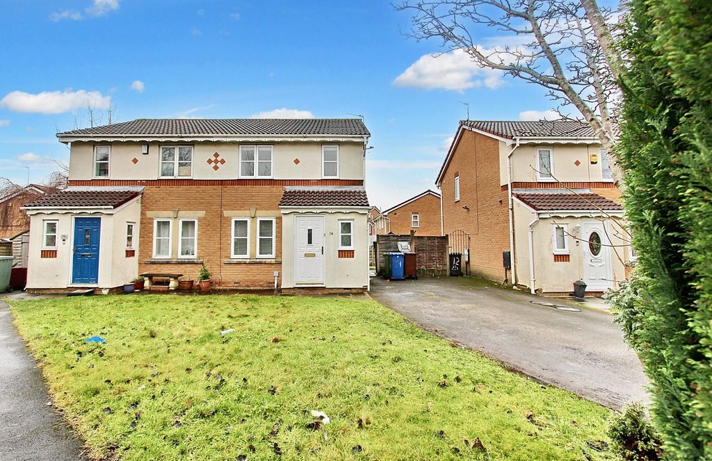 Property photo 1 of 12