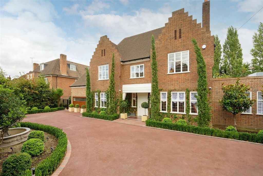 Property photo 1 of 38