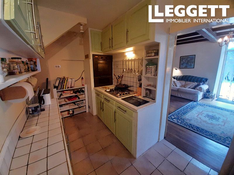 Property photo 3 of 10