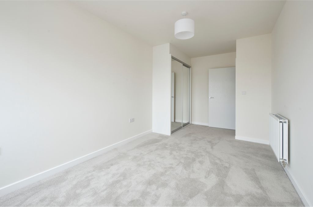 Property photo 2 of 15 Flat 14 Snowdrop Hse-4981