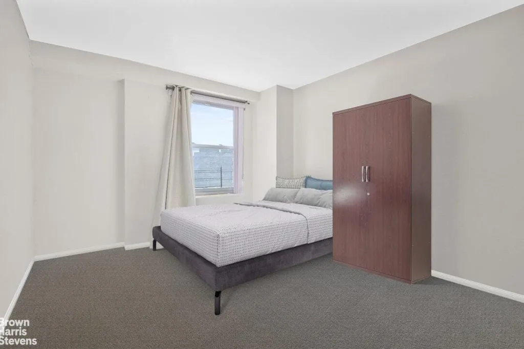 Property photo 3 of 10 <Alttext/>