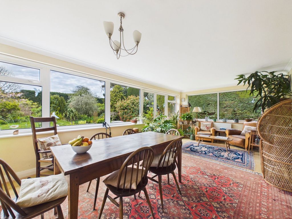 Property photo 3 of 31