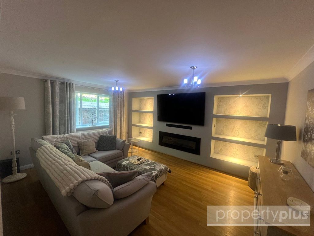 Property photo 3 of 48 Picture No. 43