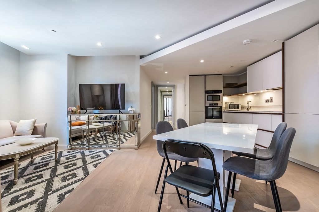 Property photo 1 of 15 Reception