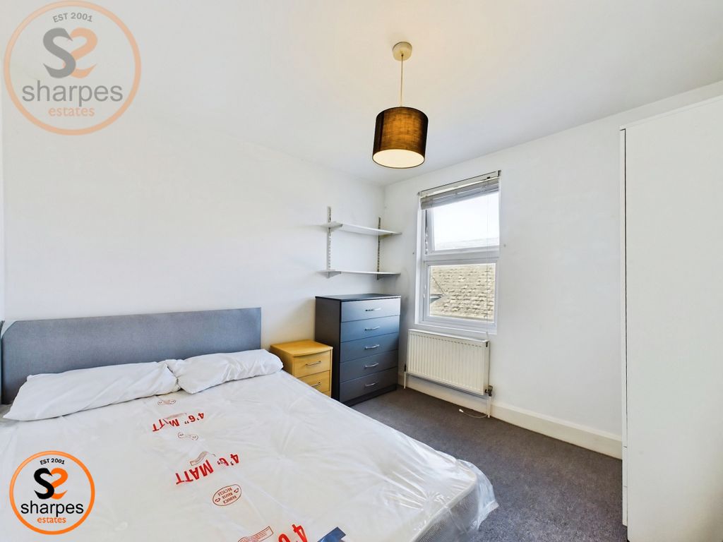 Property photo 2 of 7 32Ed8144-Cam03524G0-Pr0041-Still002