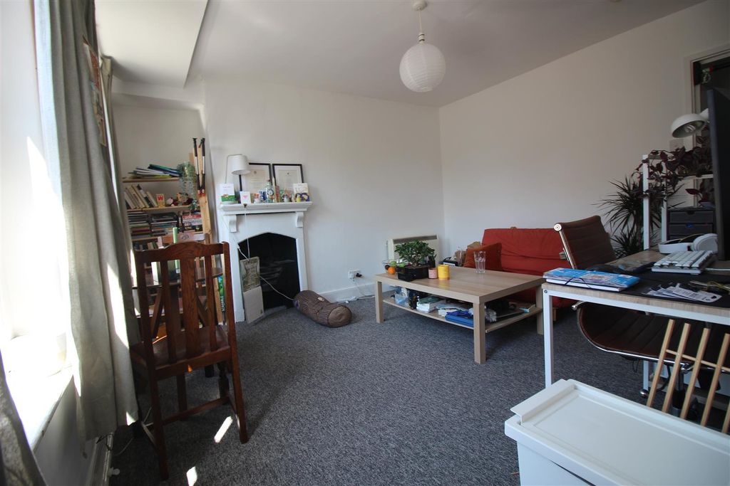 Property photo 3 of 12 Img_2910.Jpg