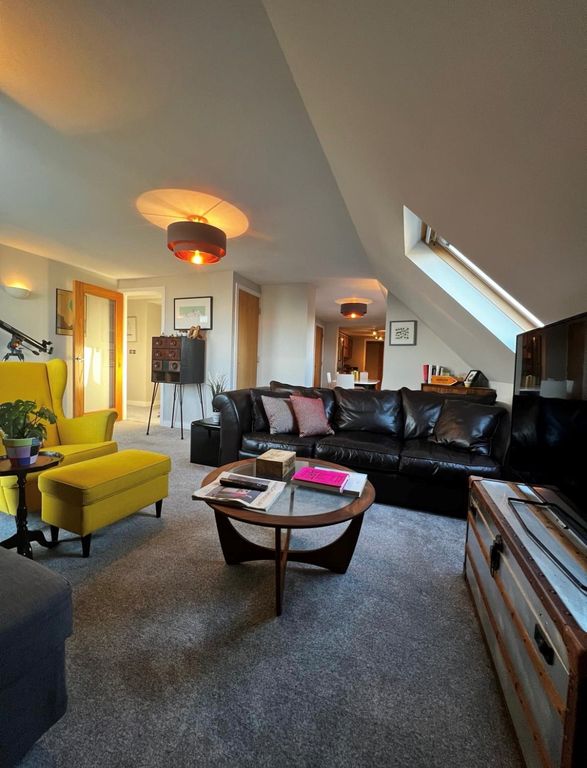 Property photo 3 of 21