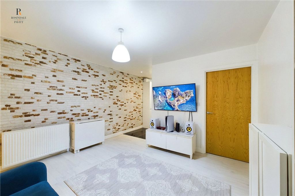 Property photo 2 of 14 Picture No. 02