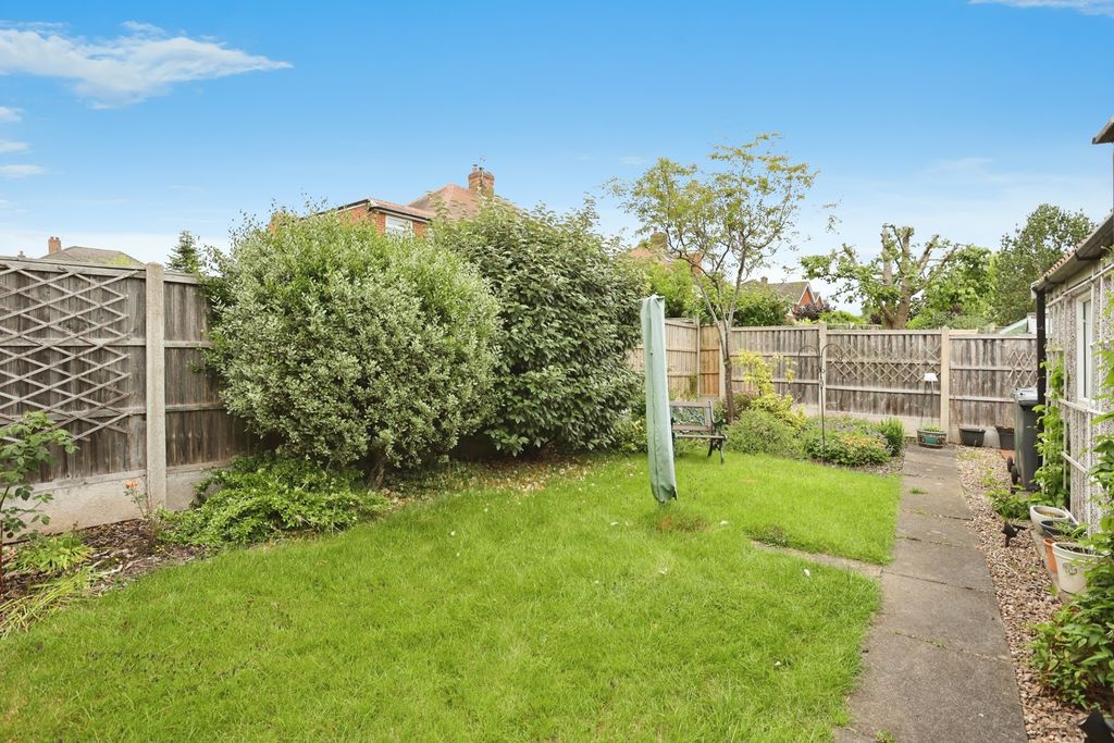 Property photo 2 of 17 Photo