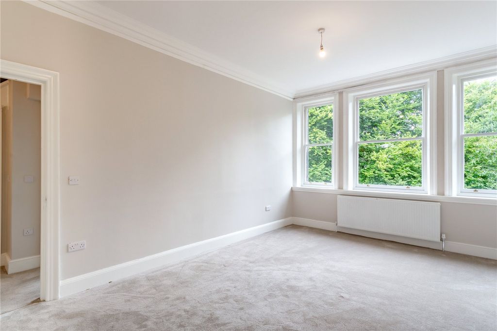 Property photo 3 of 10 Living Room