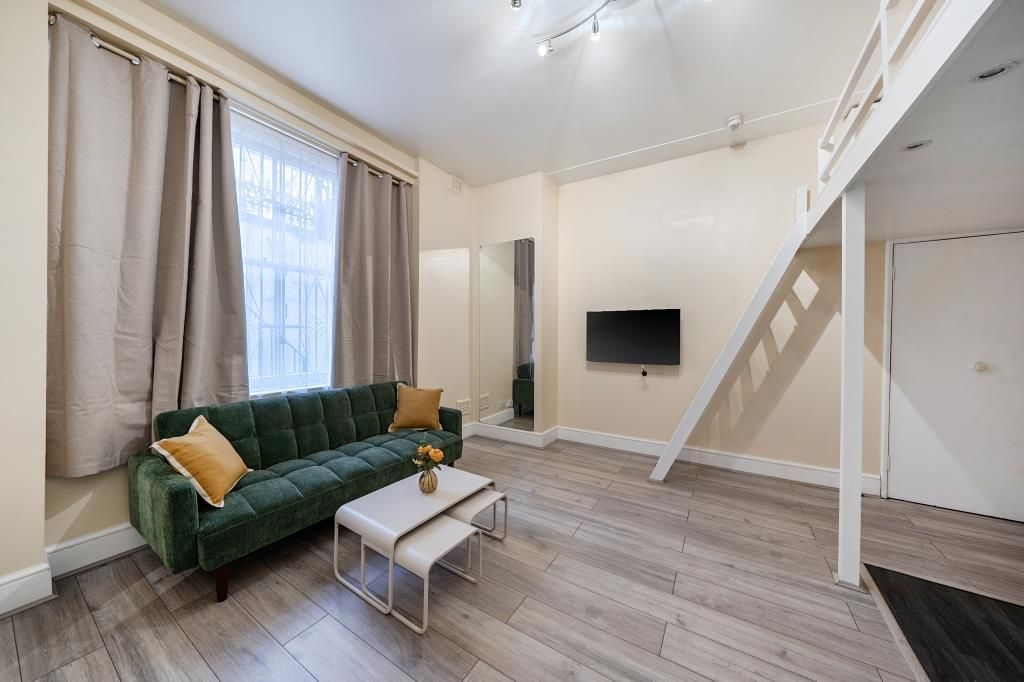 Property photo 1 of 10 Reception Room