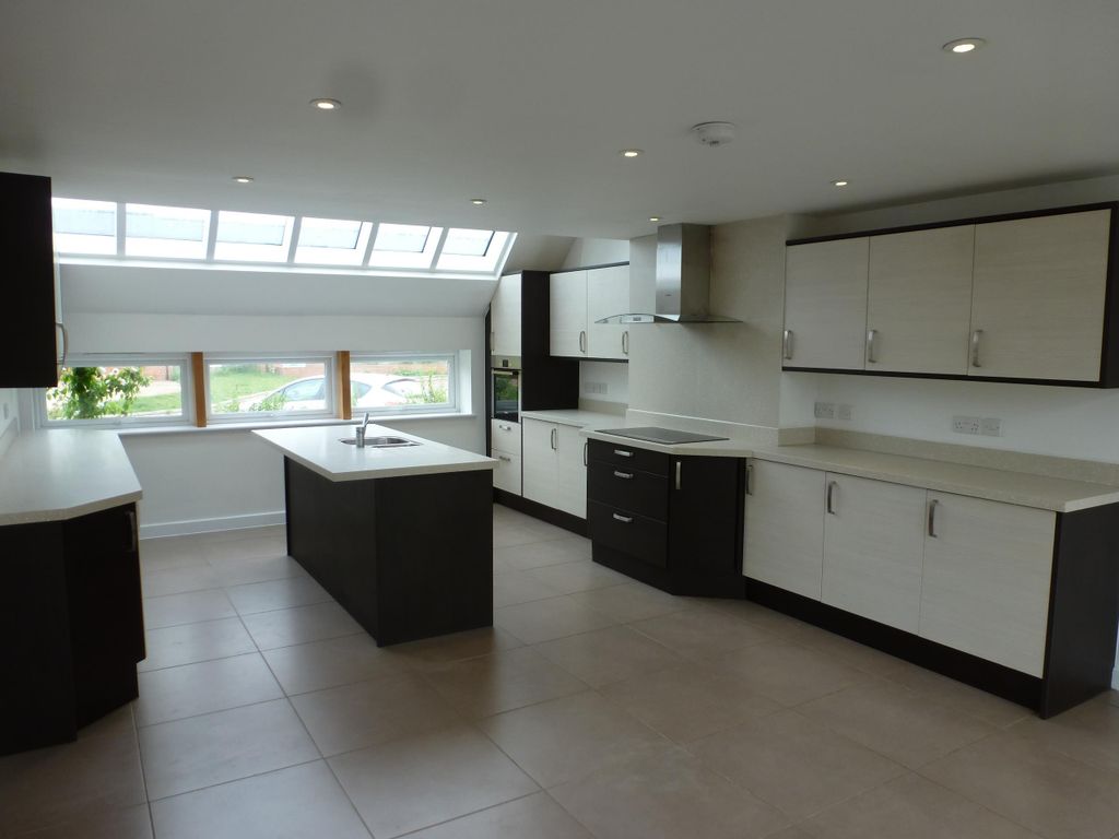 Property photo 2 of 13 Kitchen