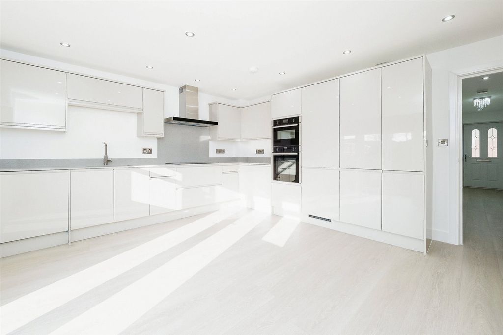 Property photo 2 of 13 Kitchen/Diner