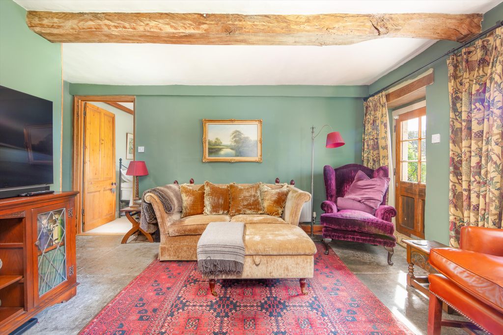 Property photo 3 of 23 Image